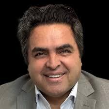 حسین احمدی، مدیر بازرگانی خارجی